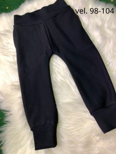 Tepláky vel.  98-104