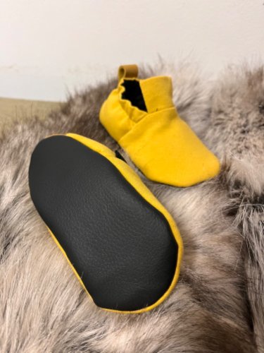 Capáčky z měkké teplákoviny