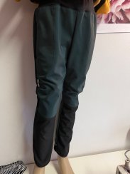 Černé soft kalhoty vel. 134-140