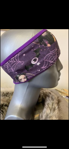 Čelenka Wensday od I. Grygaříkové