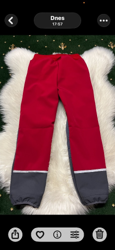 Červené zimní soft kalhoty vel. 134-140