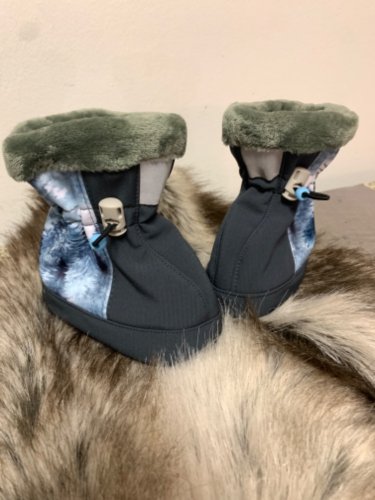 Softshellové capáčky od Inny Grygaříkové