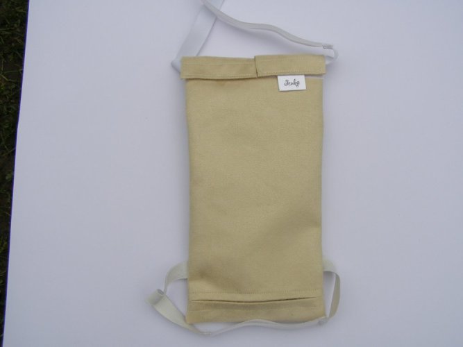 kabelka 1/2l s upevněním na stehno