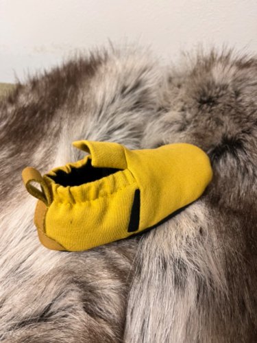 Capáčky z měkké teplákoviny