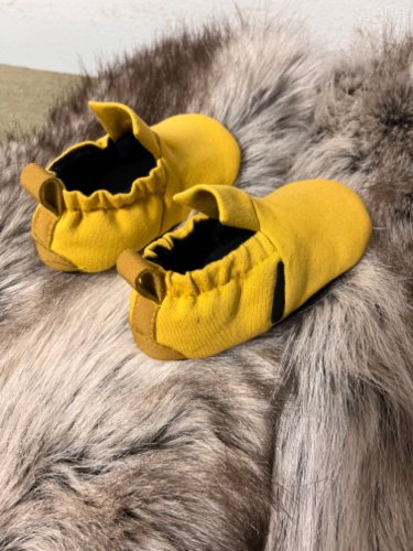 Capáčky z měkké teplákoviny