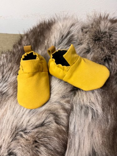 Capáčky z měkké teplákoviny