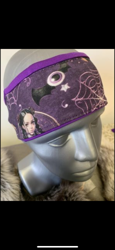 Čelenka Wensday od I. Grygaříkové