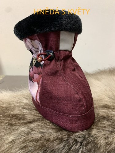 Softshellové capáčky od Inny Grygaříkové